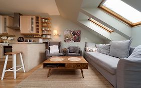 Olbrachta 118D By Homeprime